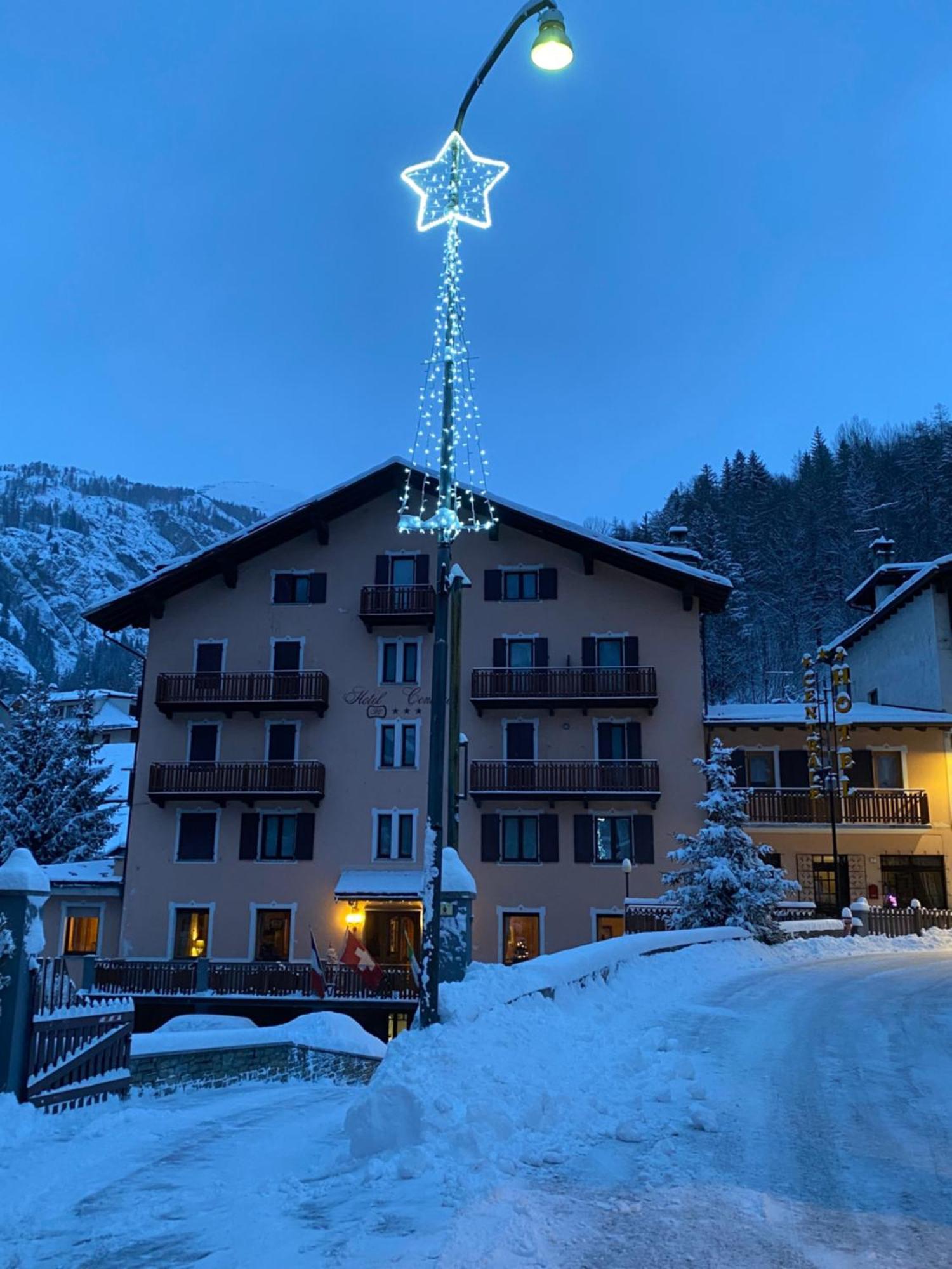 Centrale Courmayeur Eksteriør billede