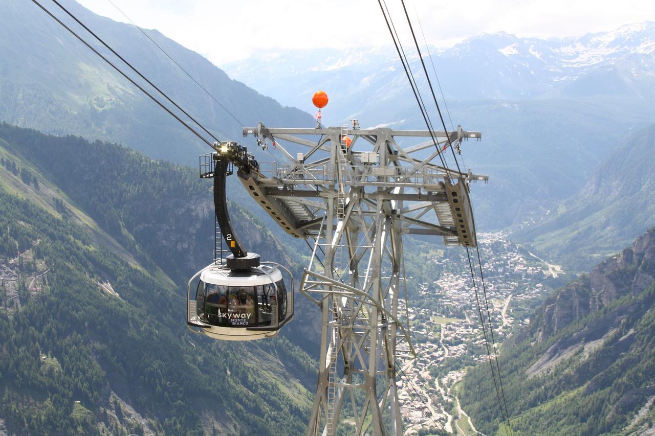 Centrale Courmayeur Eksteriør billede
